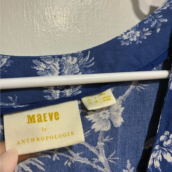 Anthropologie Maeve Blue and White Floral Blouse Size 4 - Picture 3 of 6